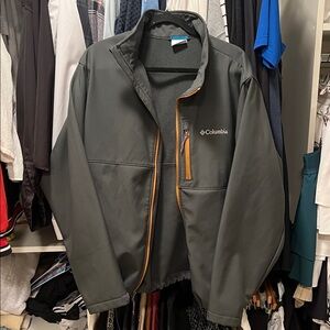 Columbia Men's Dark Gray Performance Jacket
